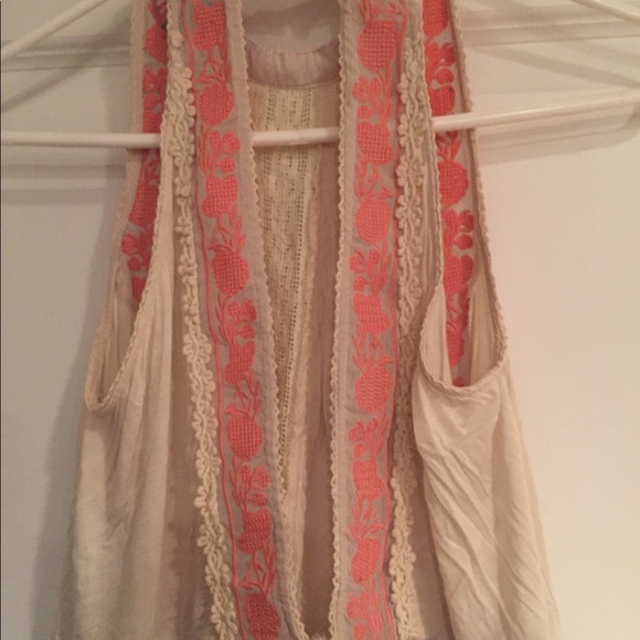 Fun breezy boho top! Size S by Paper Crane - Picture 6 of 11